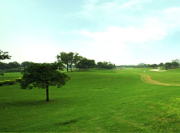 Features 18-Hole Golf Greater Noida