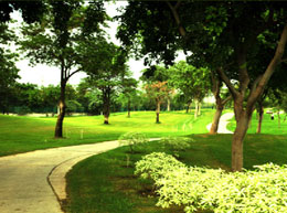 Features 18-Hole Golf Greater Noida