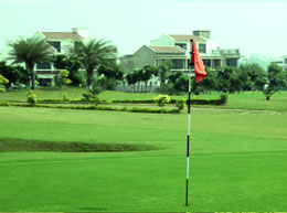Features 18-Hole Golf Greater Noida