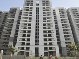 Features Kosmos Noida