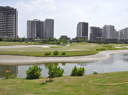Features Golf Course Greater Noida